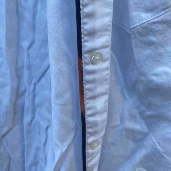 Button down top - Picture 2 of 3